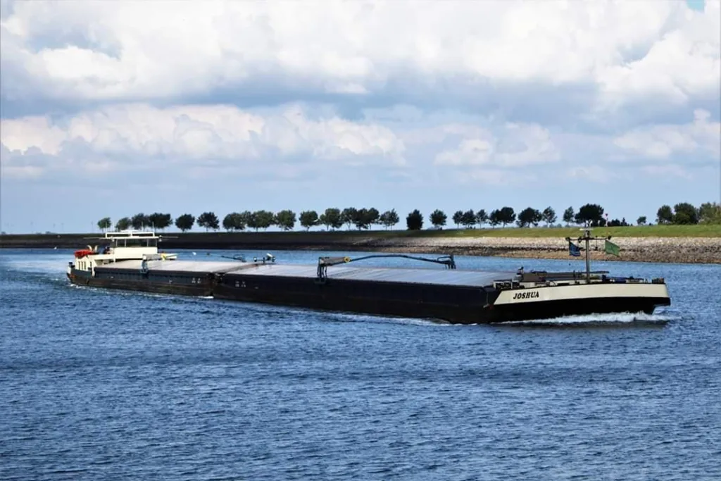 bevrachting,transport,scheepstransport,logistiek,logistics,bevrachtingskantoor,rijnmond,papendrecht