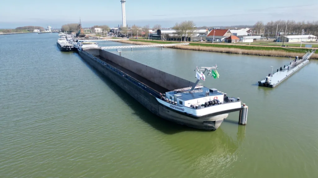 bevrachting,transport,scheepstransport,logistiek,logistics,bevrachtingskantoor,rijnmond,papendrecht